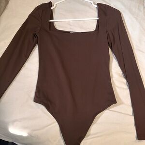 Aritzia Babaton body suit